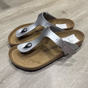 Women’s Birkenstock Gizeh Birko Flor Sandals Silver